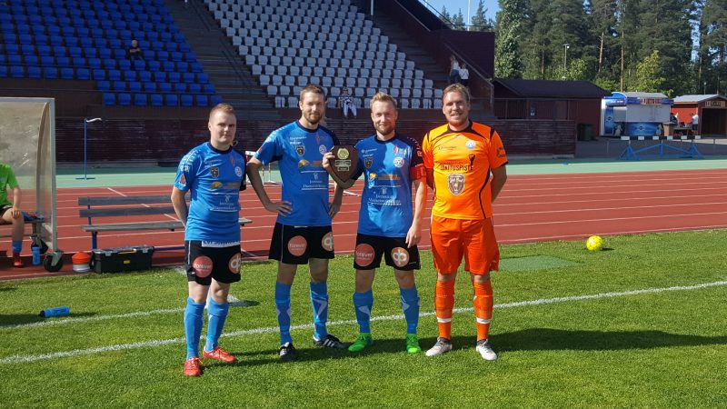 Kings kaatui ensimmäisen kerran – Naakalle 200 täyteen